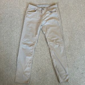 Faherty Movement Chino Pant - Fossil